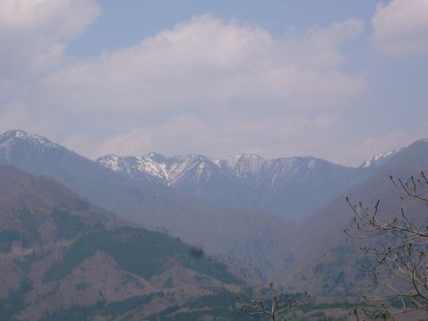 P1040247残雪.jpg